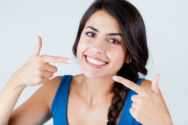 Why Is It Important to Go in for Professional In-Office Teeth Whitening?